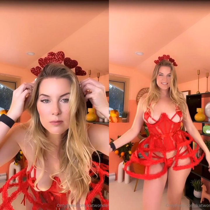 Kat Wonders Valentine’s Day Lingerie Haul Onlyfans Video