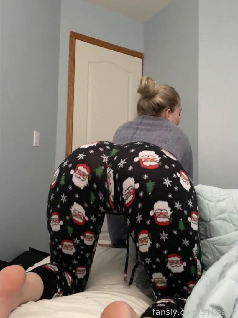 STPeach Ass Leggings Fansly Video Leaked