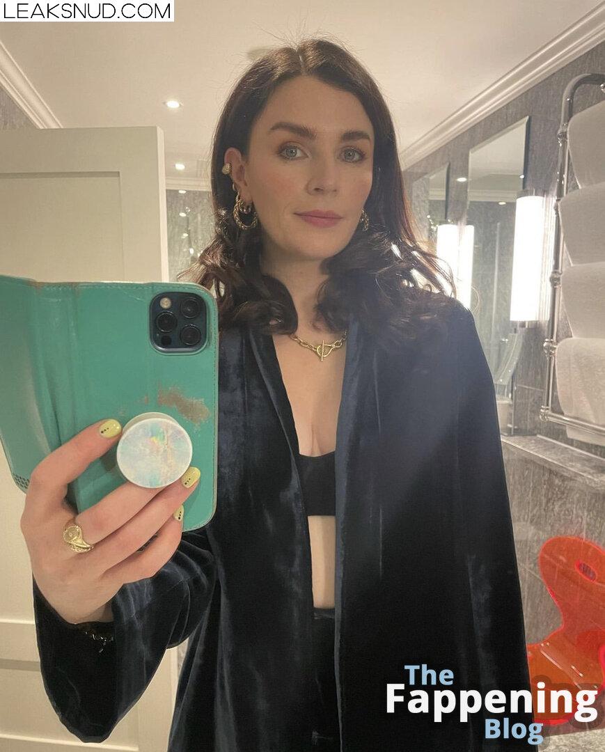 Aisling Bea / baby_aisling / weemissbea Leaks Photos Nude Onlyfans - EroMe